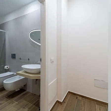 Mentana Πανσιόν Πάρμα