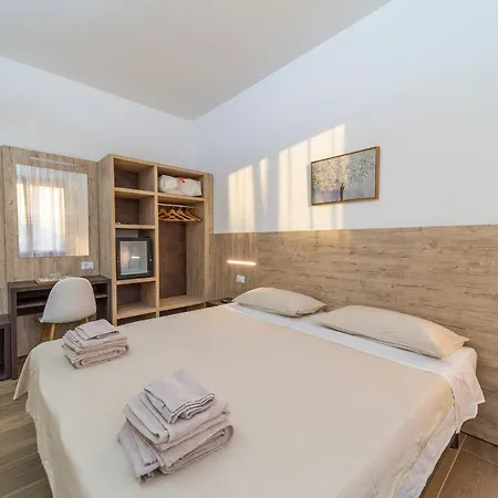 Mentana 4* Parma
